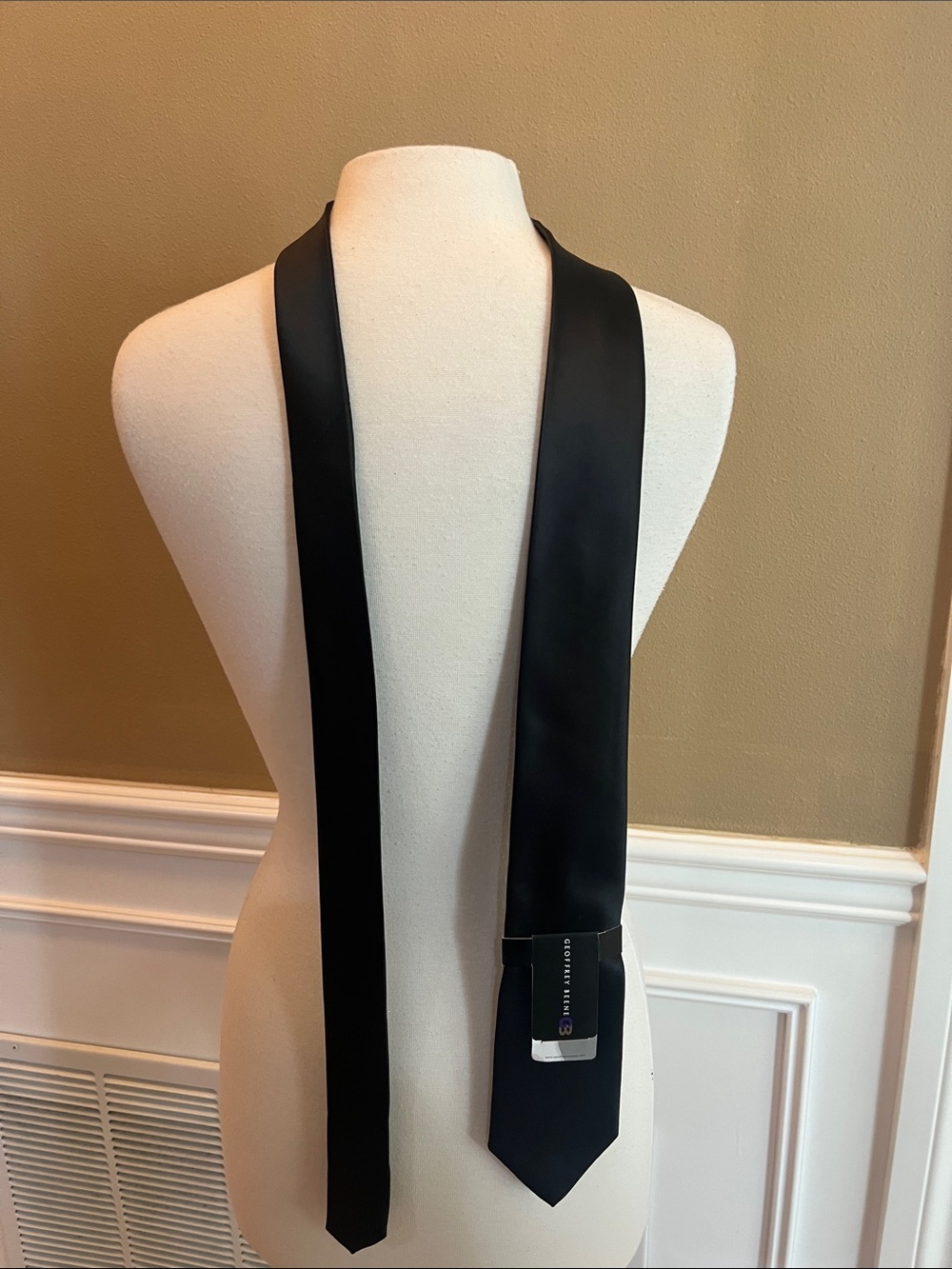 Geoffrey Beene Black Satin Tie
